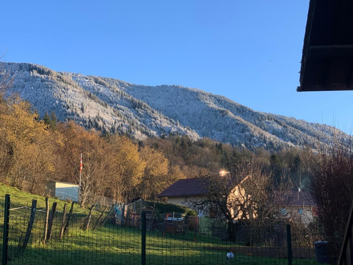 Superbe Appartement Tout Confort Lyaud Kültér fotó