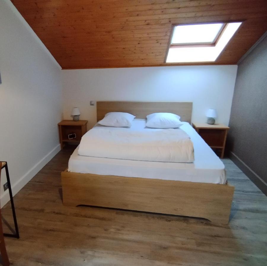 Superbe Appartement Tout Confort Lyaud Kültér fotó